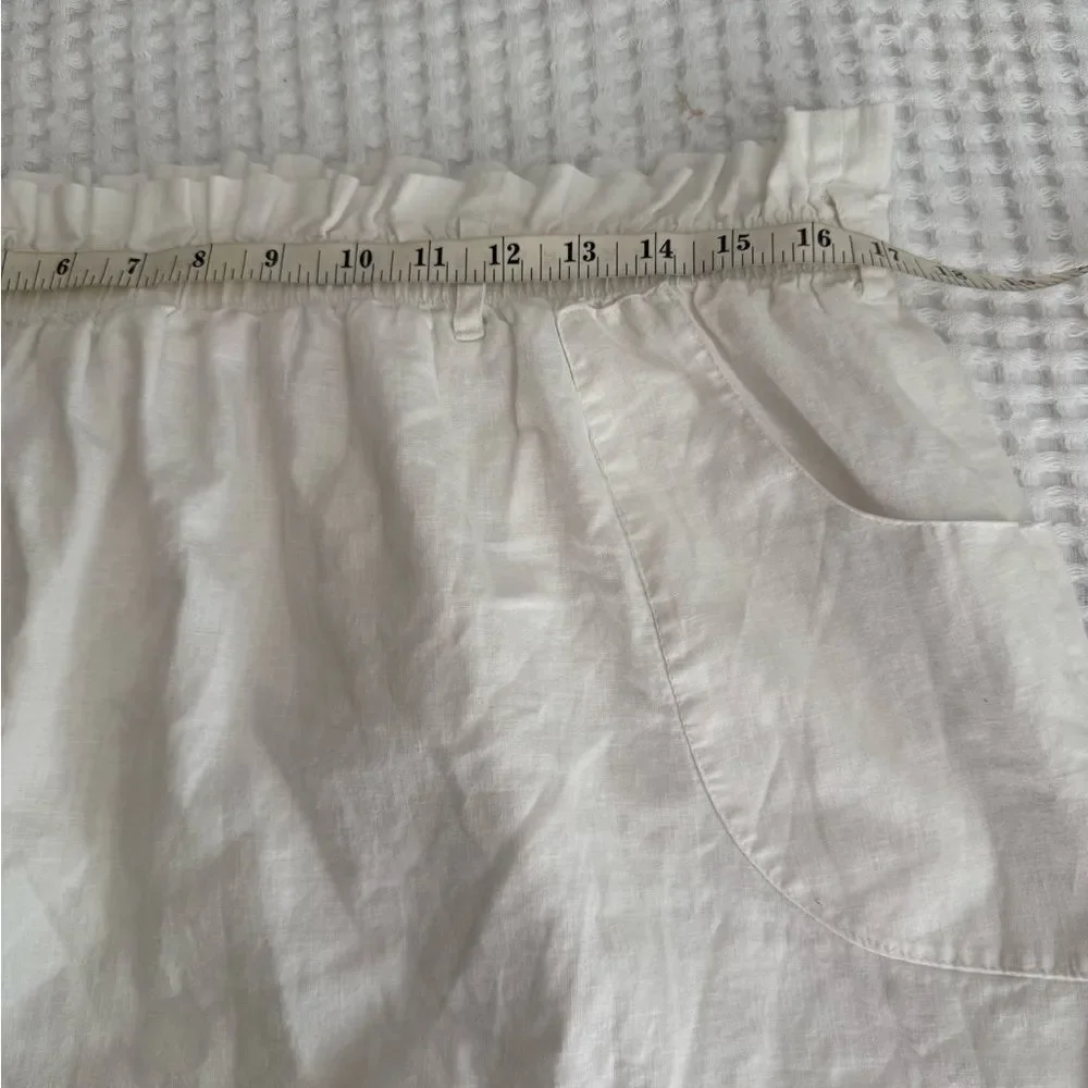 Lilly Pulitzer White Lace Elastic Skirt with pockets